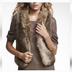 Express Faux Fur Vest - Gray